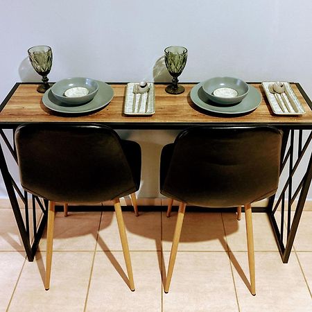 M.O.M.'S Apartment Alexandroupoli Bagian luar foto