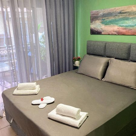 M.O.M.'S Apartment Alexandroupoli Bagian luar foto