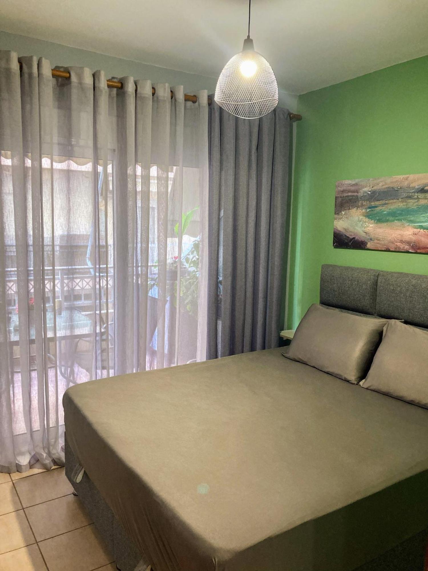 M.O.M.'S Apartment Alexandroupoli Bagian luar foto