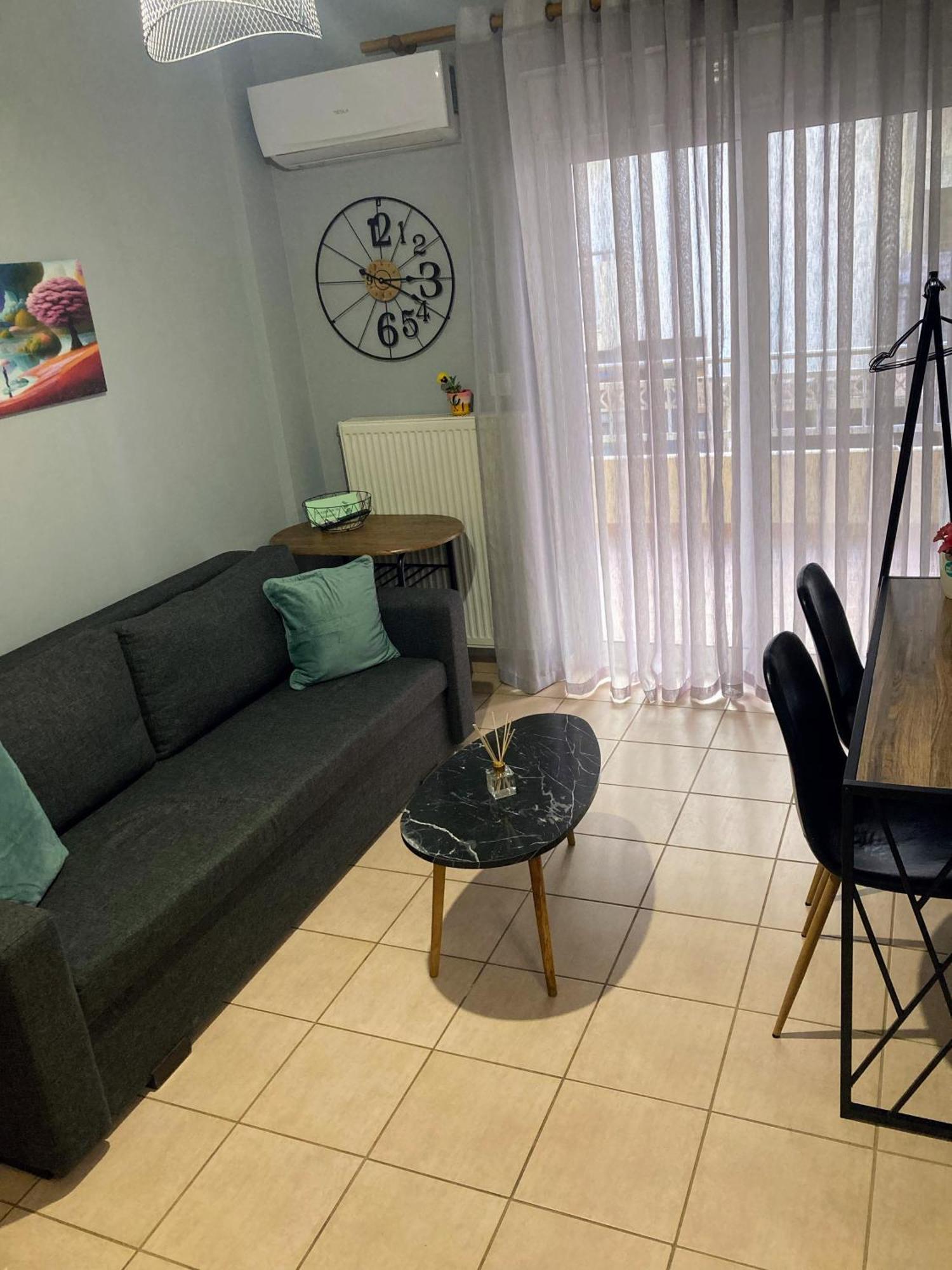 M.O.M.'S Apartment Alexandroupoli Bagian luar foto