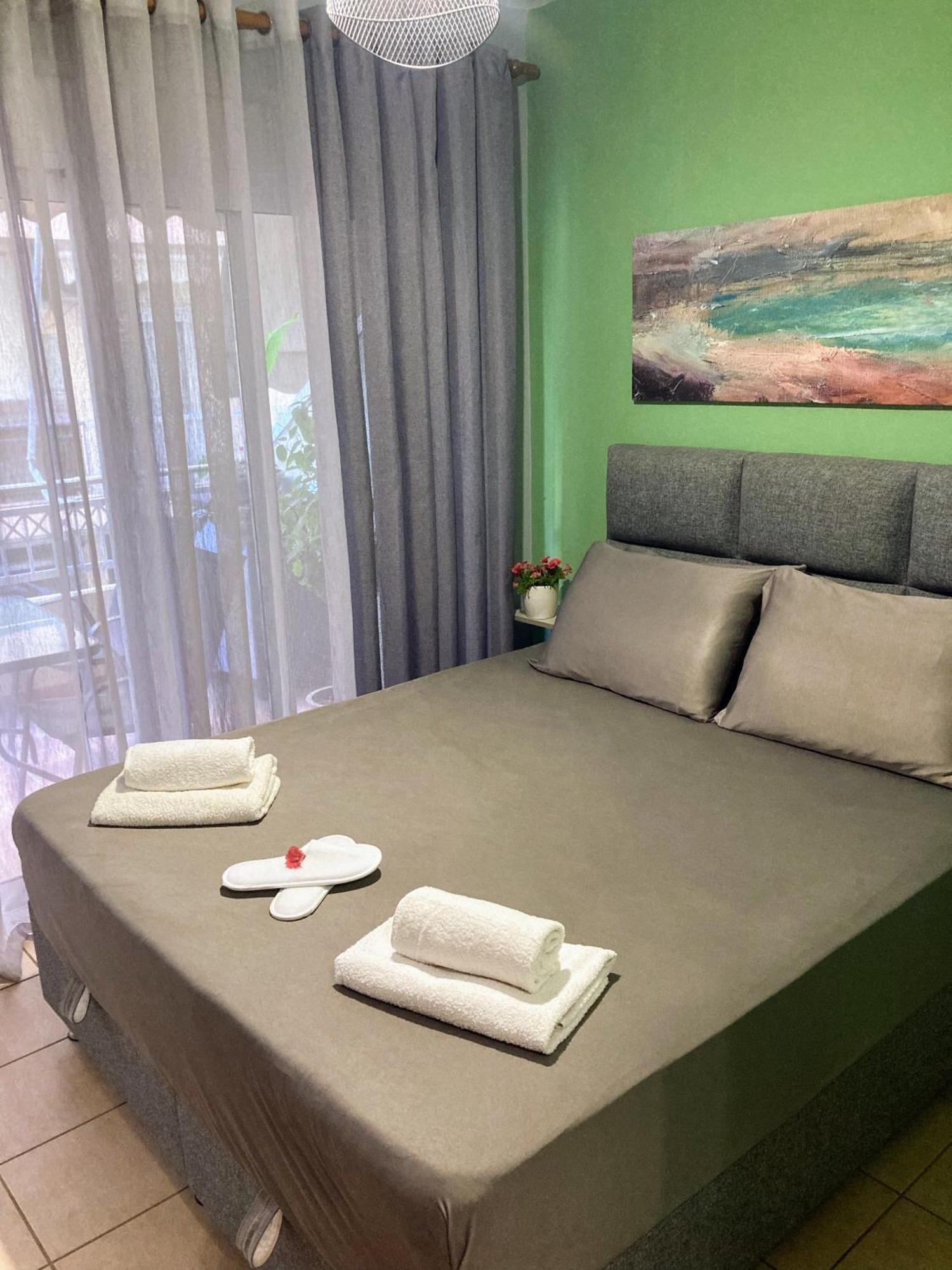 M.O.M.'S Apartment Alexandroupoli Bagian luar foto